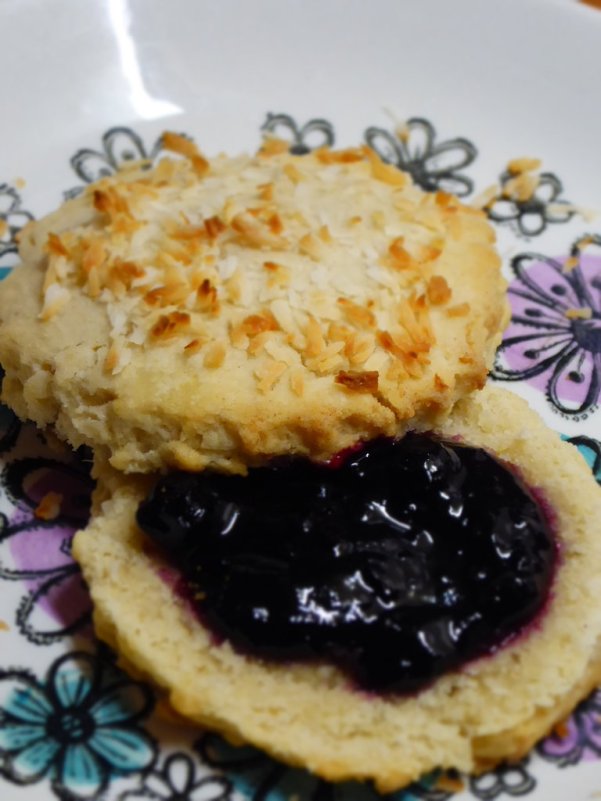 Coconut Scones (Vegan)